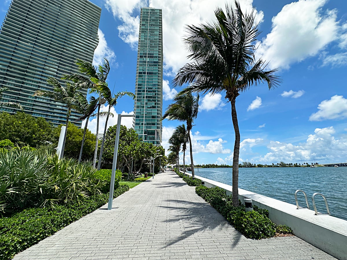 Paraiso Bayviews Condo Miami - Boardwalk